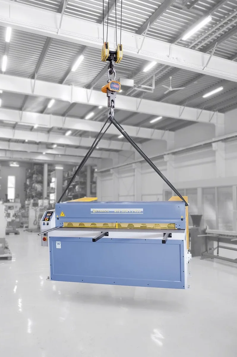Dinamómetro a gancho Bernardo CW 3000 – pesagem cargas suspensas até 3.000 kg, precisão ±1 kg, display LED, peso instrumento 15 kg