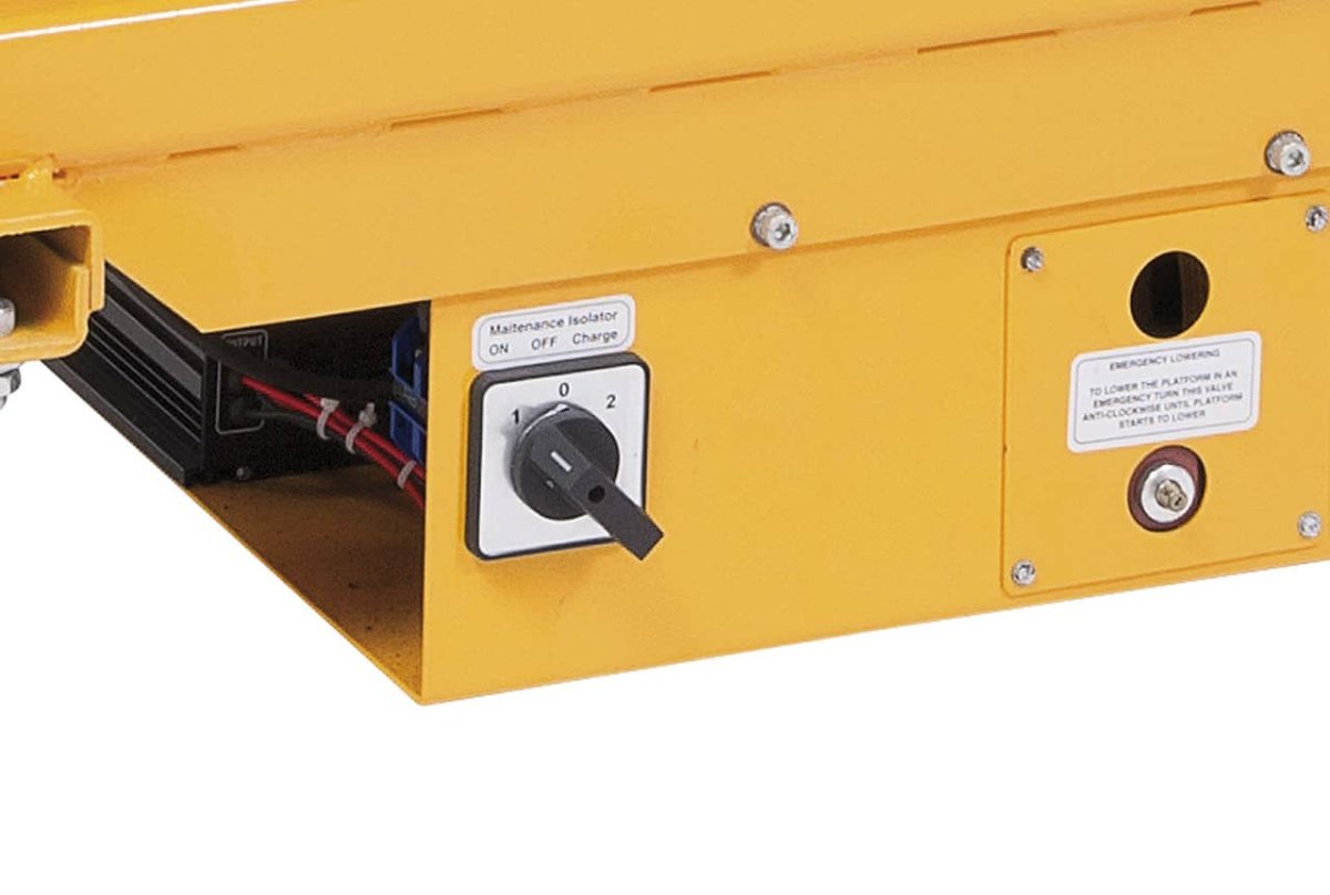 Mesa de elevação semi-elétrico a dupla plataforma Bernardo ES 500 D – capacidade de carga 500 kg. altura estendida 500-1.630 mm, peso 182 kg