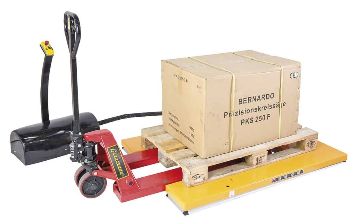 Mesa de elevação a U para palete Bernardo FSHT 1000 U – capacidade de carga 1.000 kg, plataforma a U, motor 0.75 kW 400V trifásica, peso 210 kg - Image 4